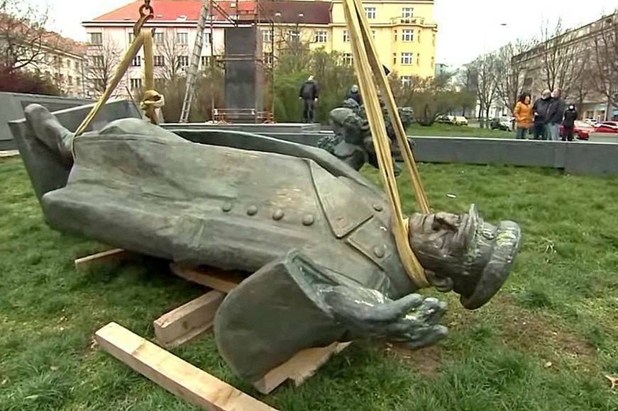 Андрей Геращенко: Война памятников, увы, только начинается… 